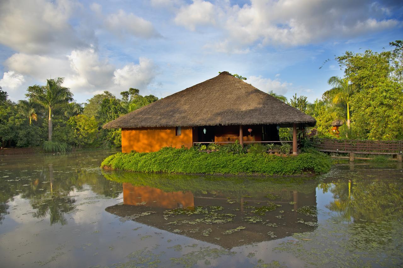 Red Earth Kabini Hotell Begūr Exteriör bild